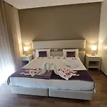 Monte Lírio 4*
