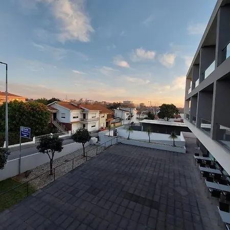 Monte Lírio Hotel
