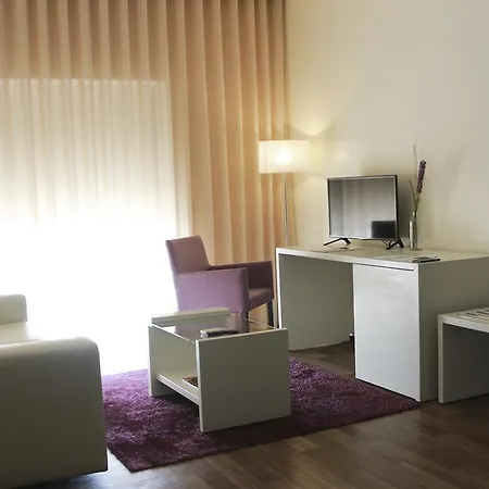 Monte Lírio Hotel 4*