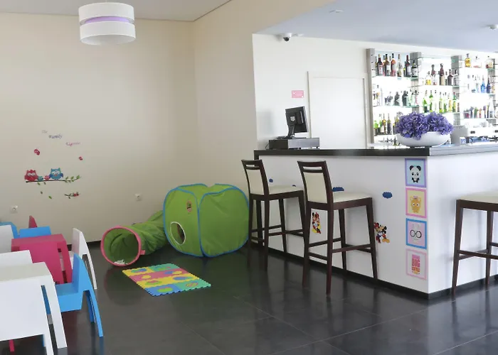 Hotel Monte Lírio 4*